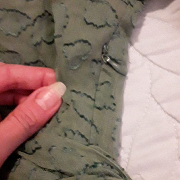 BCBG silk blend tie top - Picture 4 of 7